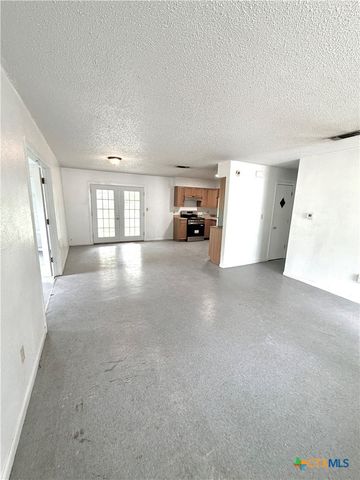408 N Spring Street, Lampasas, TX 76550