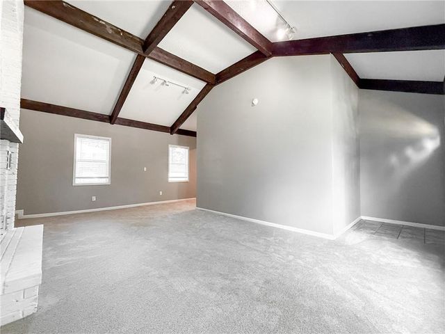1512 NW B Street, Blue Springs, MO 64015