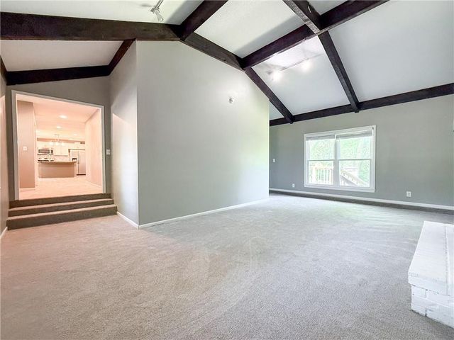 1512 NW B Street, Blue Springs, MO 64015