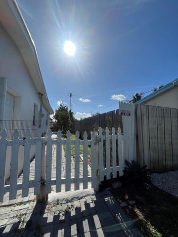 108 Arthur Court, Boynton Beach, FL 33435