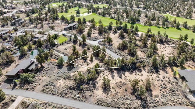 22950 Hideaway Lane #356, Bend, OR 97701