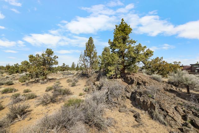 22950 Hideaway Lane #356, Bend, OR 97701