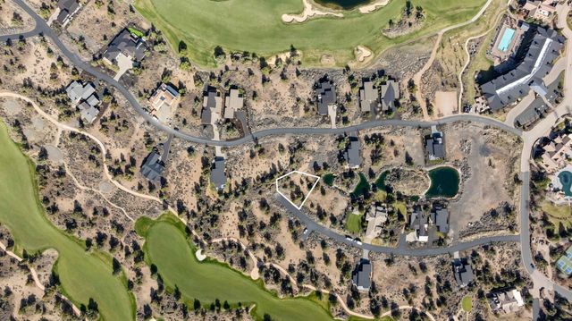 22950 Hideaway Lane #356, Bend, OR 97701
