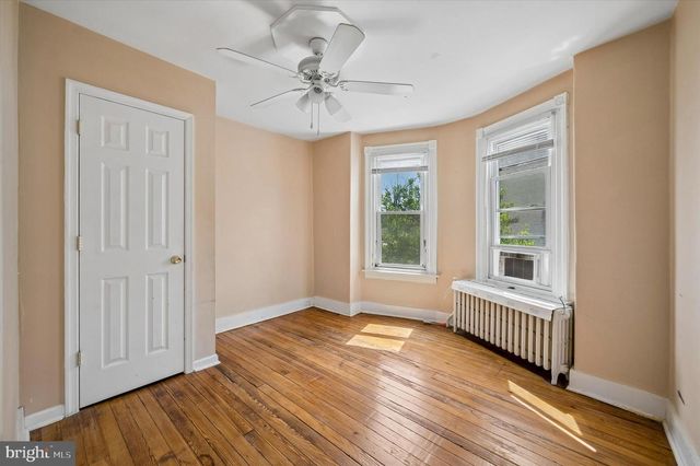 170 SHURS LN, Philadelphia, PA 19127