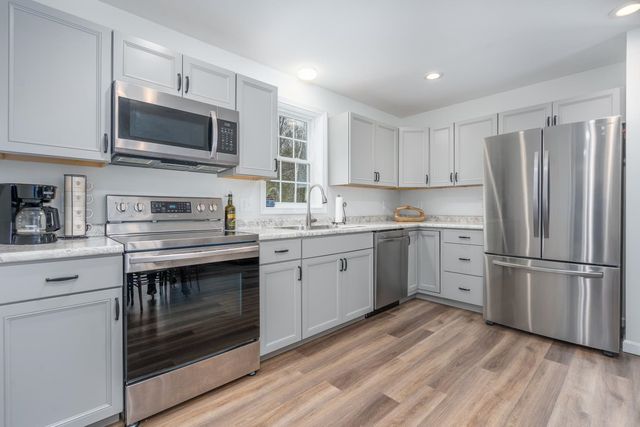 117 Beaver Pond Drive, Barnstead, NH 03225