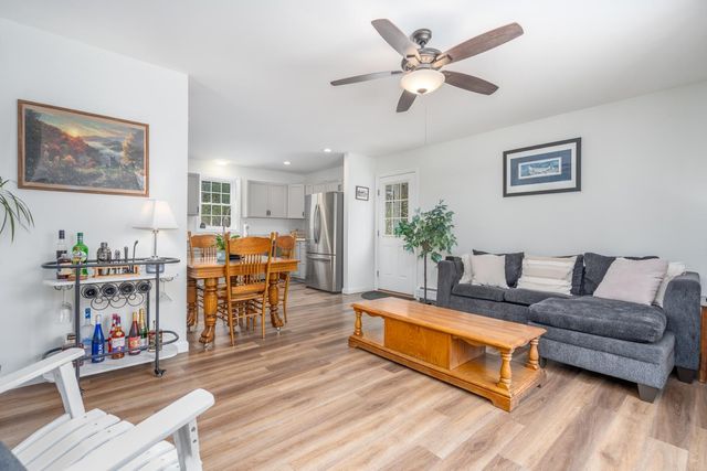 117 Beaver Pond Drive, Barnstead, NH 03225