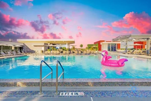 777 N Ocean Dr S310, Hollywood, FL 33019