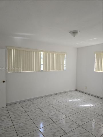 7840 SW 23rd St, Miami, FL 33155