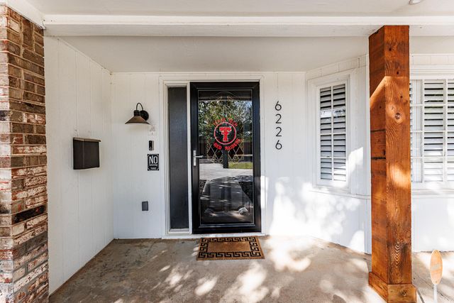 6226 Lynnhaven Drive, Lubbock, TX 79413