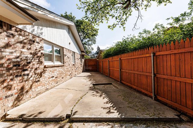 6226 Lynnhaven Drive, Lubbock, TX 79413