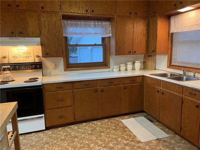 13024 9th, Osseo, WI 54758