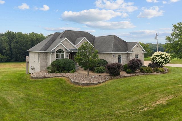 22222 71st Avenue N, Port Byron, IL 61275