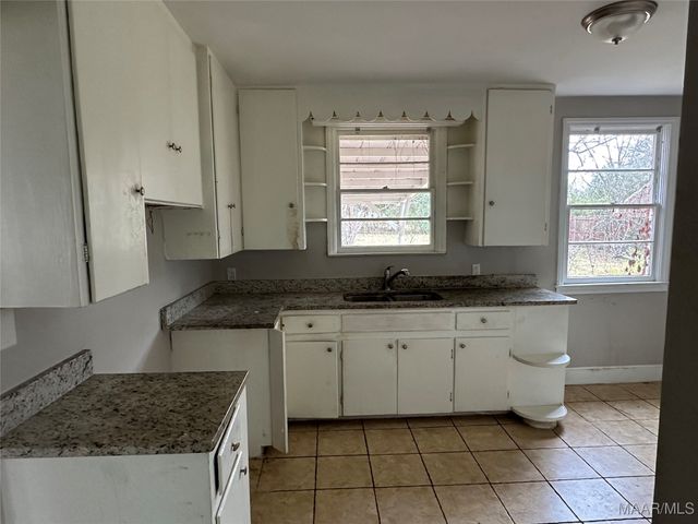 3539 S Perry Street, Montgomery, AL 36105