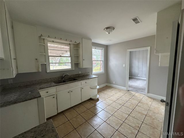 3539 S Perry Street, Montgomery, AL 36105