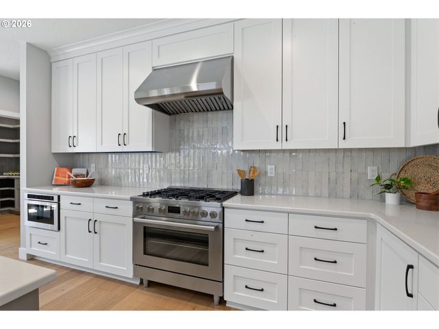 476 Ne 58TH Ave, Hillsboro, OR 97124