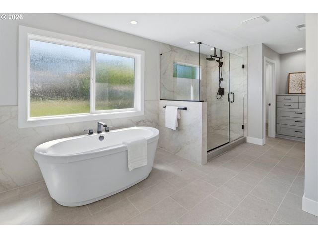 476 Ne 58TH Ave, Hillsboro, OR 97124