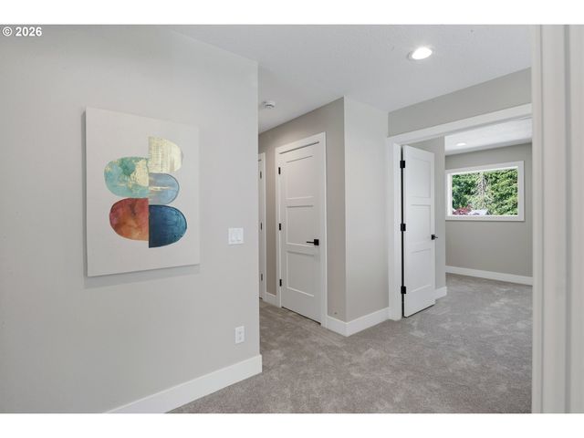 476 Ne 58TH Ave, Hillsboro, OR 97124