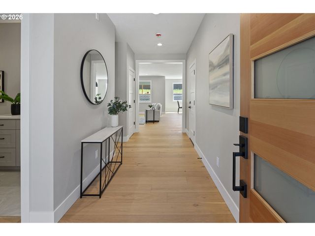 476 Ne 58TH Ave, Hillsboro, OR 97124
