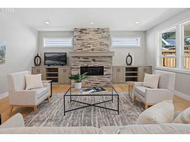 476 Ne 58TH Ave, Hillsboro, OR 97124
