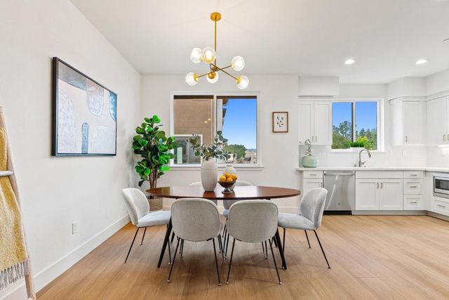 947 Woodside Road, Redwood City, CA 94061