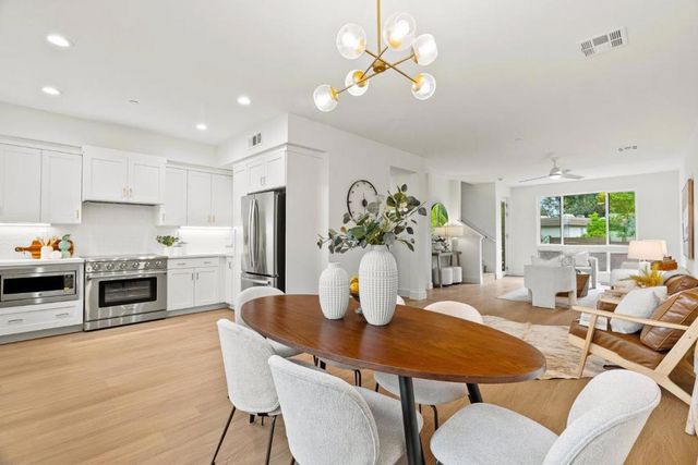 947 Woodside Road, Redwood City, CA 94061