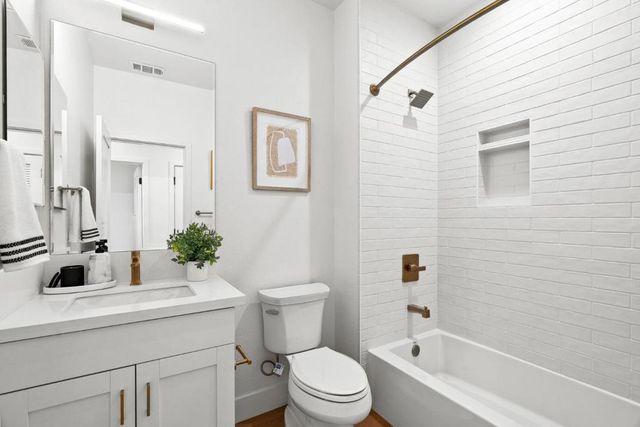 947 Woodside Road, Redwood City, CA 94061