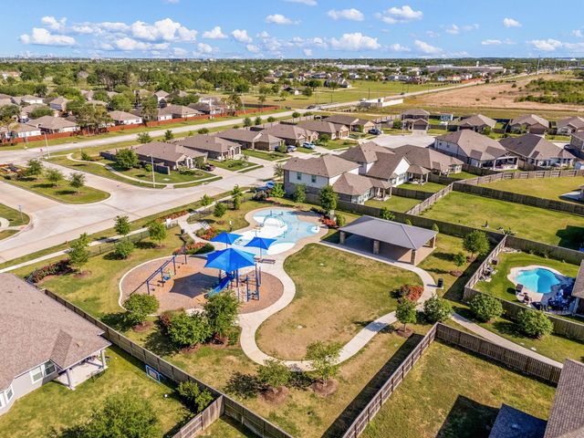 10402 Deussen Lane, Texas City, TX 77591