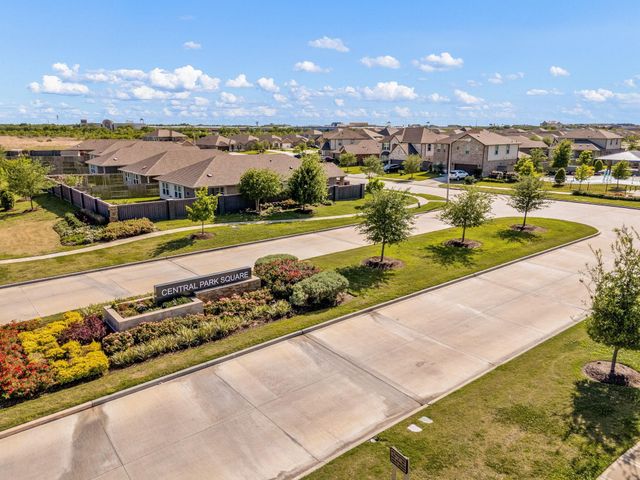 10402 Deussen Lane, Texas City, TX 77591