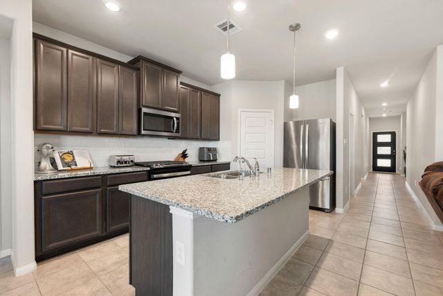 10402 Deussen Lane, Texas City, TX 77591