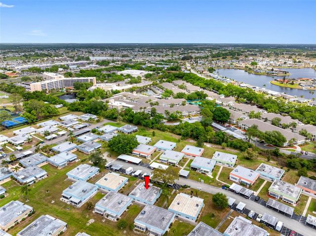 1801 BEDFORD LANE 33, Sun City Center, FL 33573