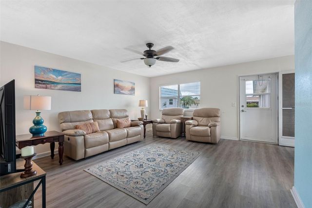 1801 BEDFORD LANE 33, Sun City Center, FL 33573