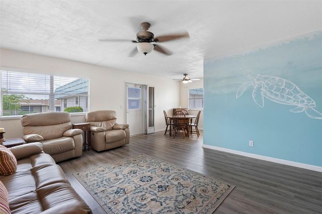 1801 BEDFORD LANE 33, Sun City Center, FL 33573