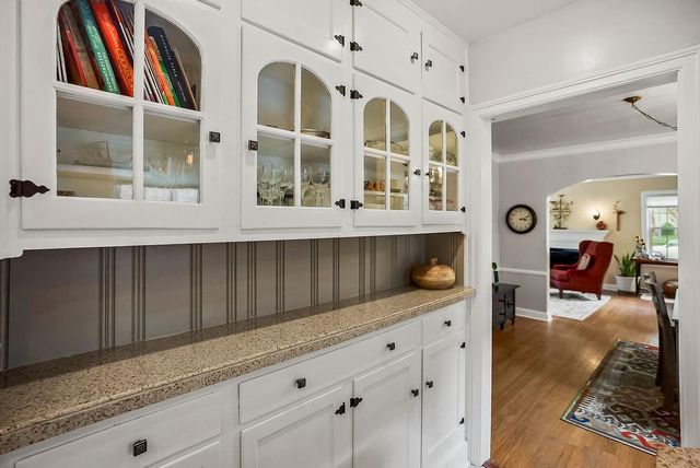 215 E 73rd Street, Kansas City, MO 64114