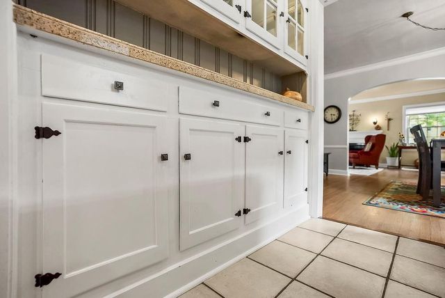 215 E 73rd Street, Kansas City, MO 64114