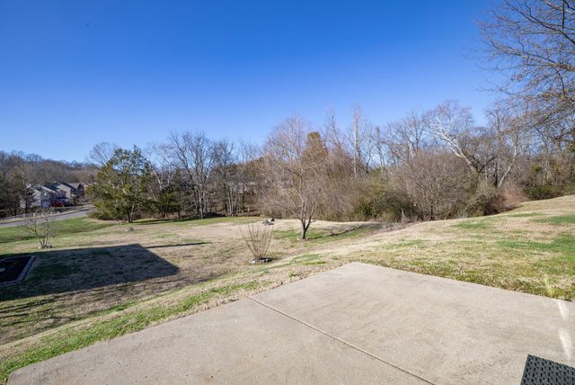 103 Saddle Dr, Hendersonville, TN 37075