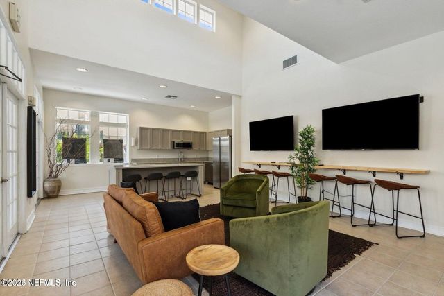 338 E ASHLEY Street, Jacksonville, FL 32202