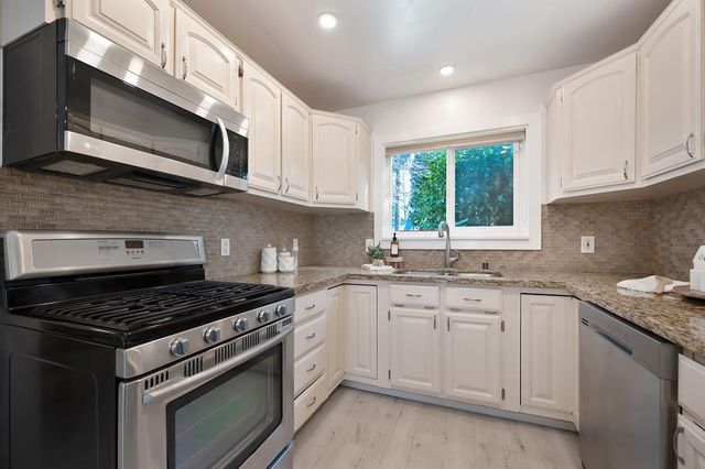 3129 Murchison Way, Carmichael, CA 95608