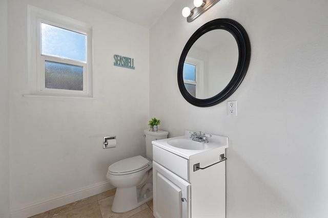 3129 Murchison Way, Carmichael, CA 95608