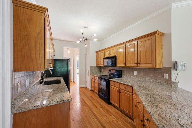 1026 Madison Creek Rd, Goodlettsville, TN 37072