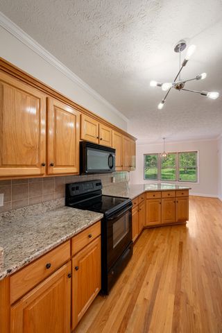 1026 Madison Creek Rd, Goodlettsville, TN 37072