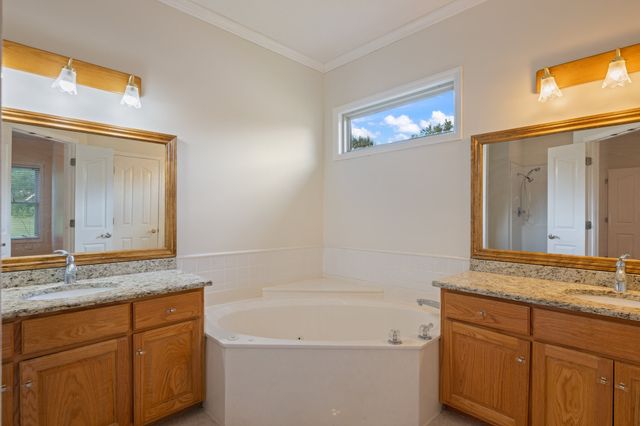 1026 Madison Creek Rd, Goodlettsville, TN 37072