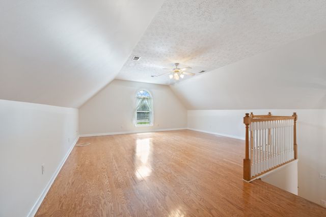 1026 Madison Creek Rd, Goodlettsville, TN 37072