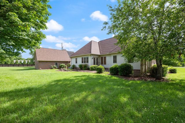 1026 Madison Creek Rd, Goodlettsville, TN 37072