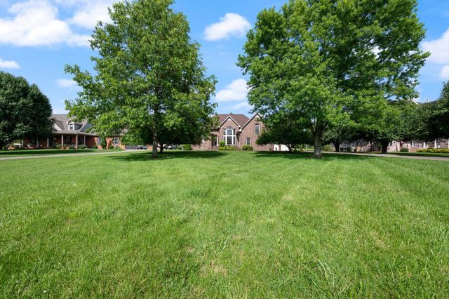 1026 Madison Creek Rd, Goodlettsville, TN 37072