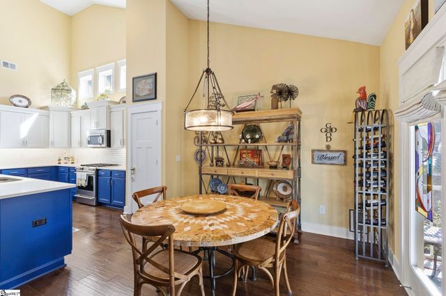 201 Rolling Creek Court, Taylors, SC 29687