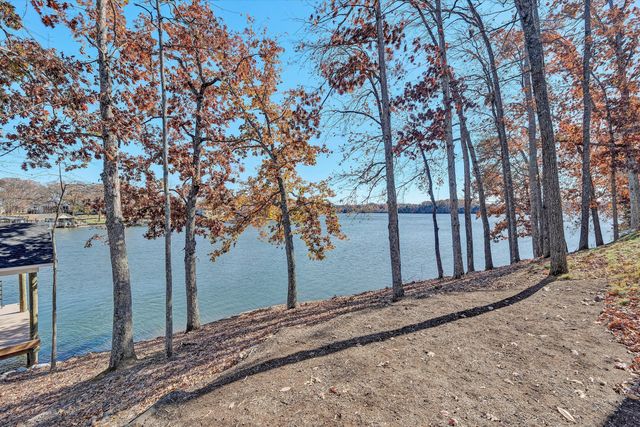 128 Oaklawn DR, Moneta, VA 24121