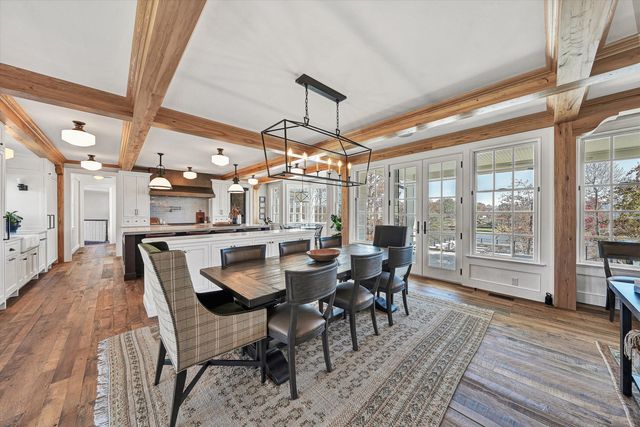 128 Oaklawn DR, Moneta, VA 24121