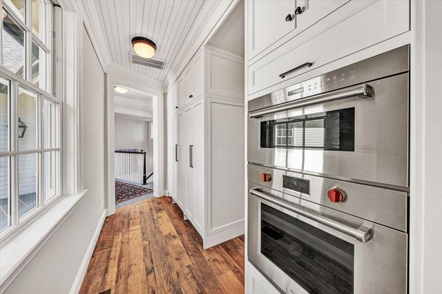 128 Oaklawn DR, Moneta, VA 24121