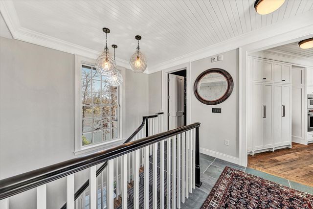 128 Oaklawn DR, Moneta, VA 24121