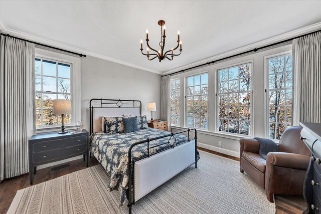 128 Oaklawn DR, Moneta, VA 24121